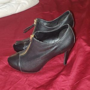 Bar III Carine Cap Toe Leather Ankle Bootd